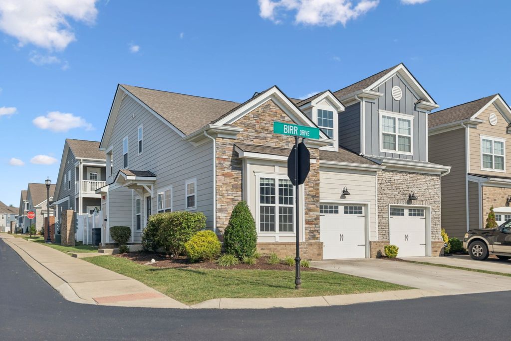 401 Birr Dr, Spring Hill, TN 37174