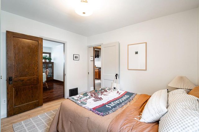 1015 S 76th STREET, West Allis, WI 53214