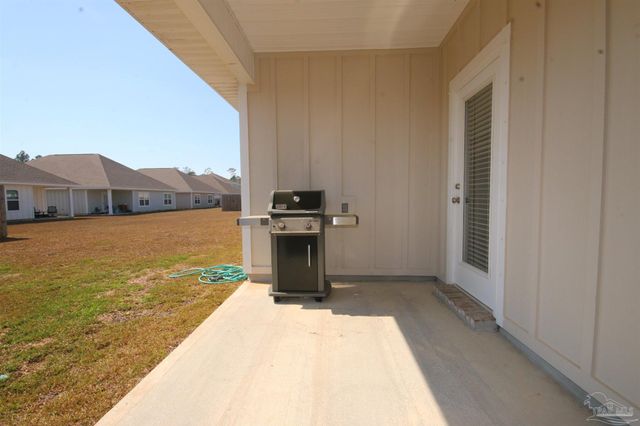 5788 Danbury Blvd, Pace, FL 32571