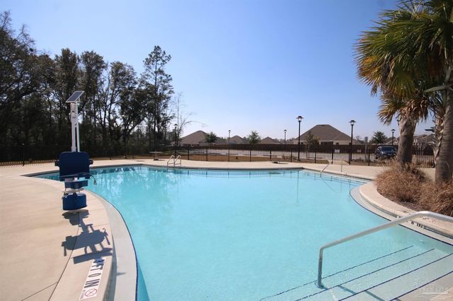 5788 Danbury Blvd, Pace, FL 32571