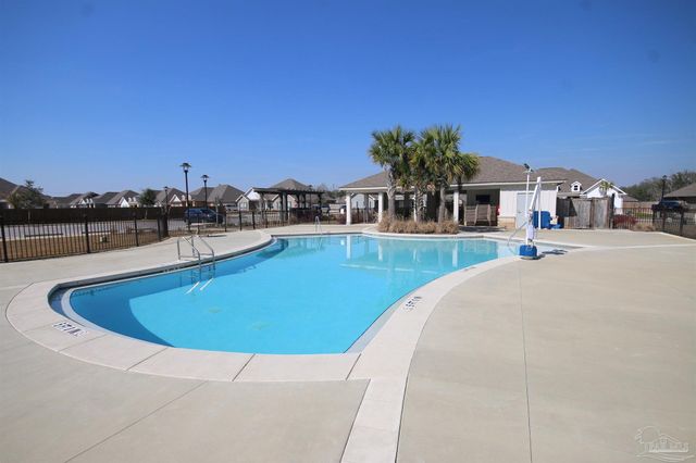 5788 Danbury Blvd, Pace, FL 32571