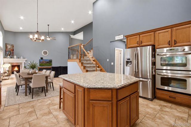 55744 Lancewood Drive, Shelby Charter Township, MI 48316
