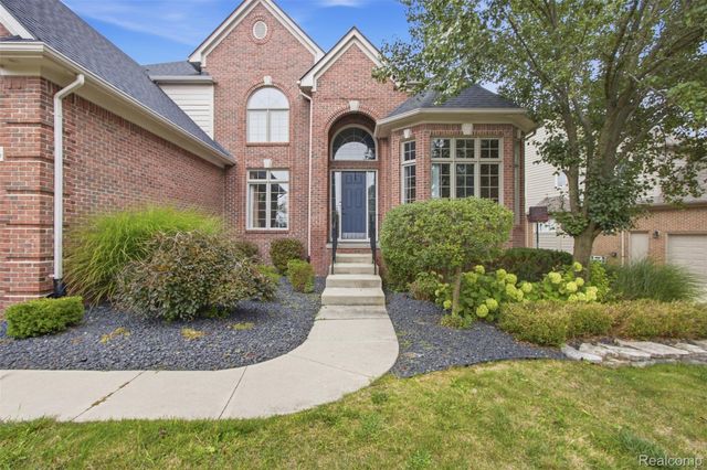 55744 Lancewood Drive, Shelby Charter Township, MI 48316