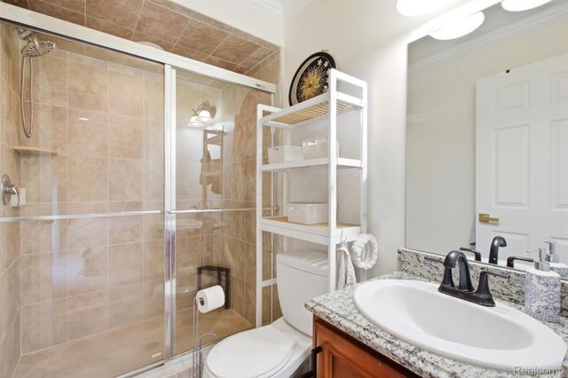 55744 Lancewood Drive, Shelby Charter Township, MI 48316
