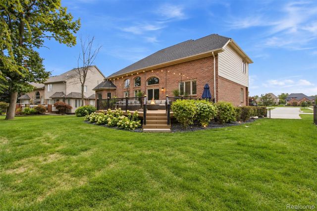 55744 Lancewood Drive, Shelby Charter Township, MI 48316