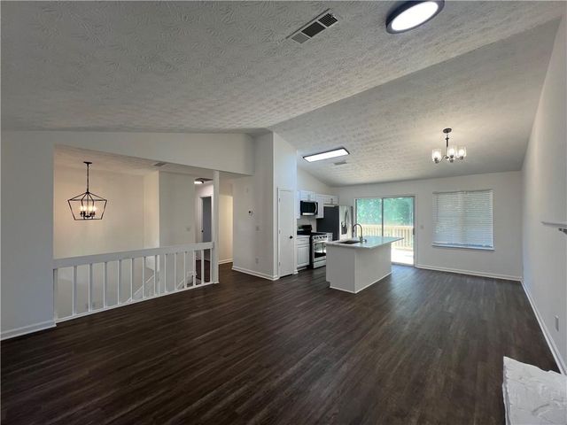114 Jousters Lane, Lawrenceville, GA 30044
