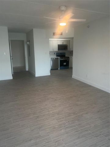10365 PARADISE BOULEVARD 27, St Petersburg, FL 33706
