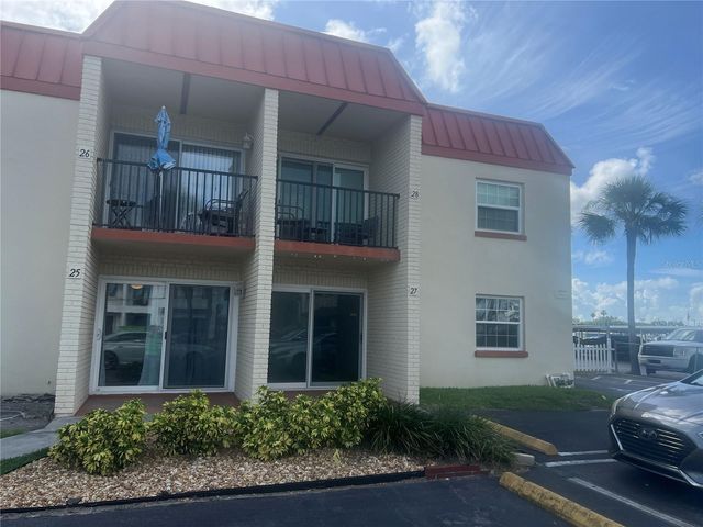 10365 PARADISE BOULEVARD 27, St Petersburg, FL 33706