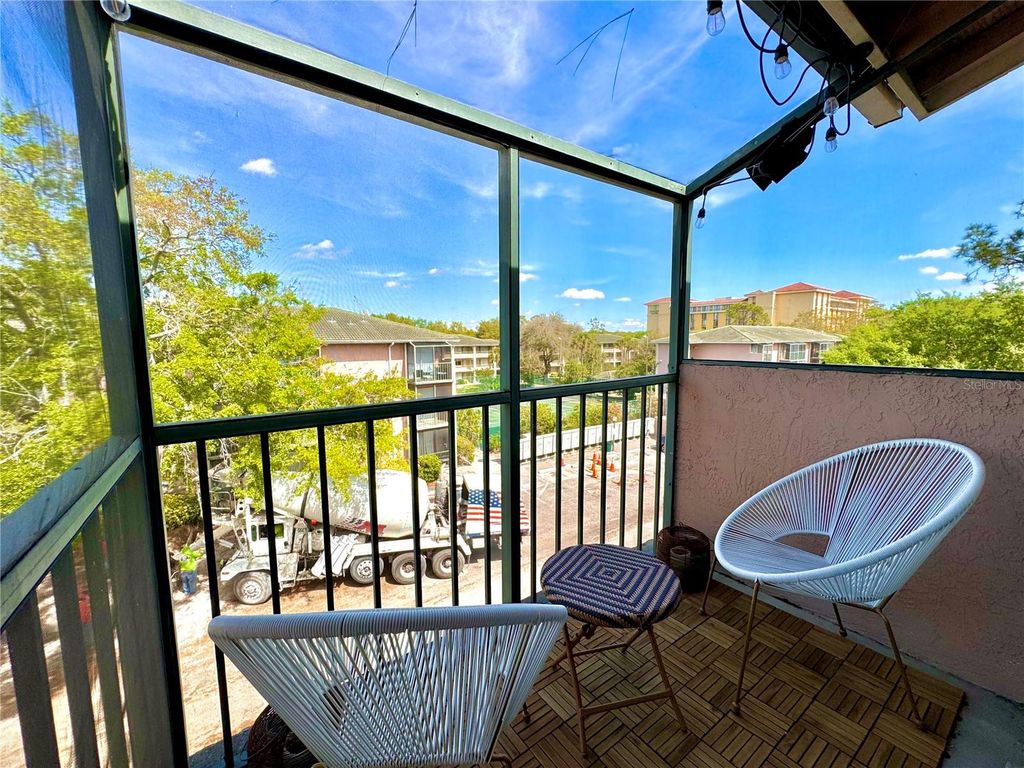 Image 11 of property listing at 120 BLUE POINT WAY 320, Altamonte Springs, FL 32701