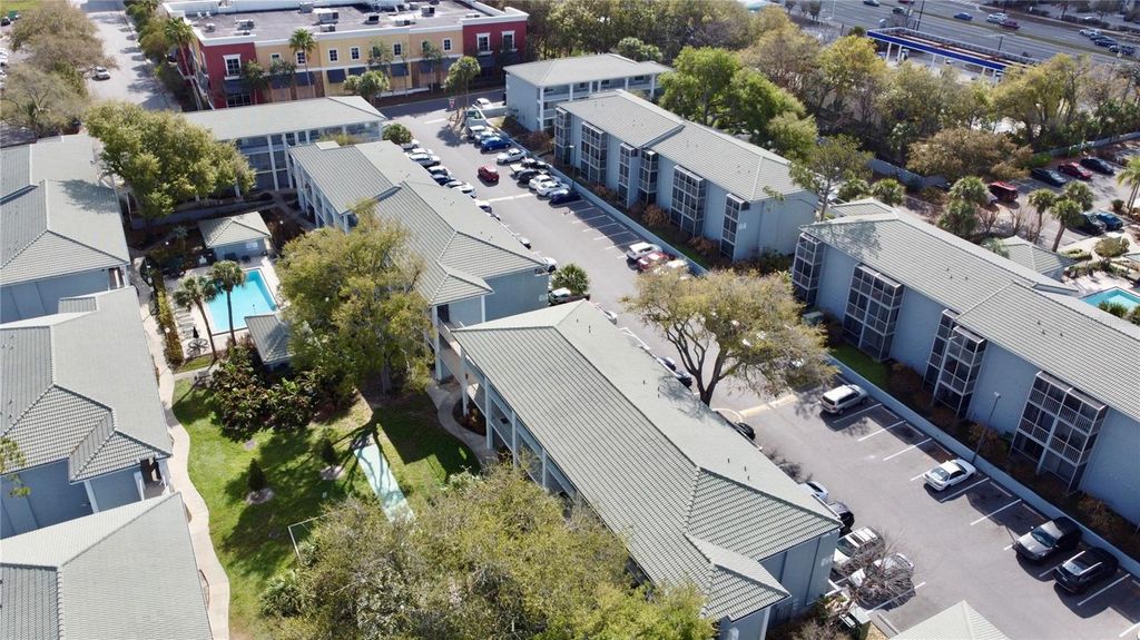 Image 17 of property listing at 120 BLUE POINT WAY 320, Altamonte Springs, FL 32701