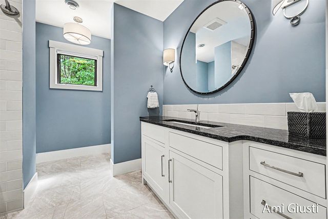 7639 Blakely Drive, Rockford, MI 49341