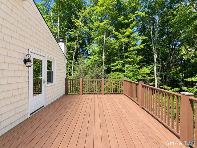 22 Peaceable Street A, Redding, CT 06896