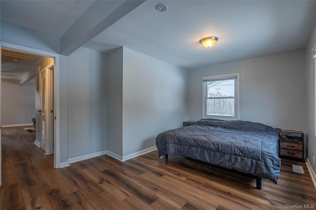 1 Briarwood Crescent, Newburgh, NY 12550