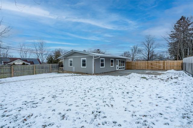 1 Briarwood Crescent, Newburgh, NY 12550