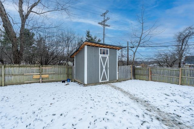 1 Briarwood Crescent, Newburgh, NY 12550