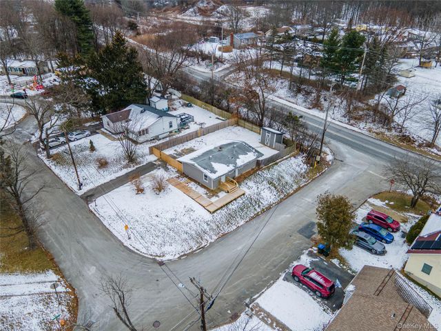 1 Briarwood Crescent, Newburgh, NY 12550