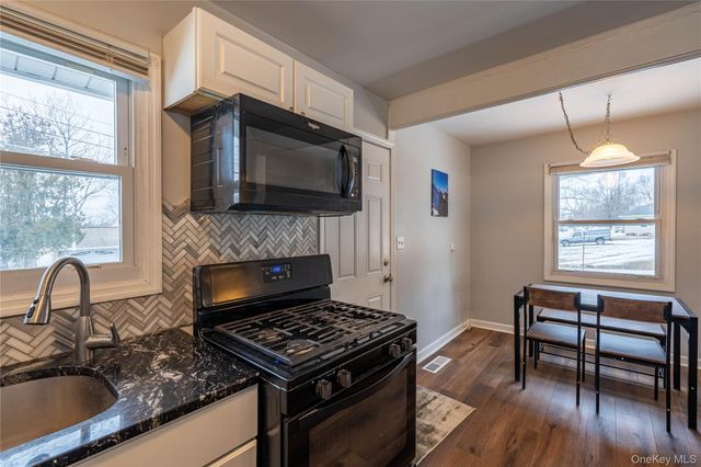 1 Briarwood Crescent, Newburgh, NY 12550