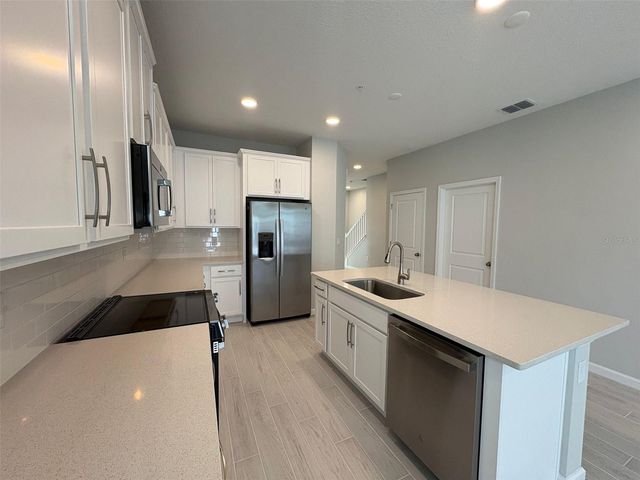 627 POTHOS STREET, Apopka, FL 32703