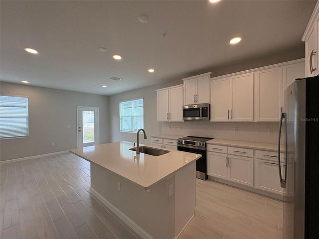 627 POTHOS STREET, Apopka, FL 32703