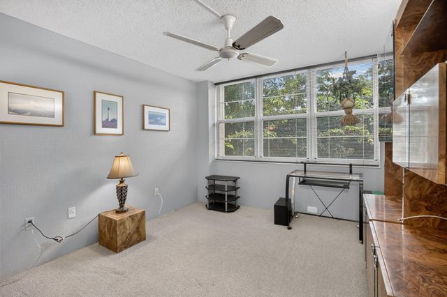 1400 Saint Charles Place 313, Pembroke Pines, FL 33026