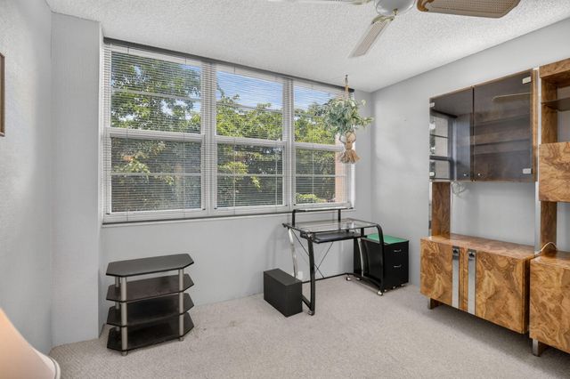 1400 Saint Charles Place 313, Pembroke Pines, FL 33026