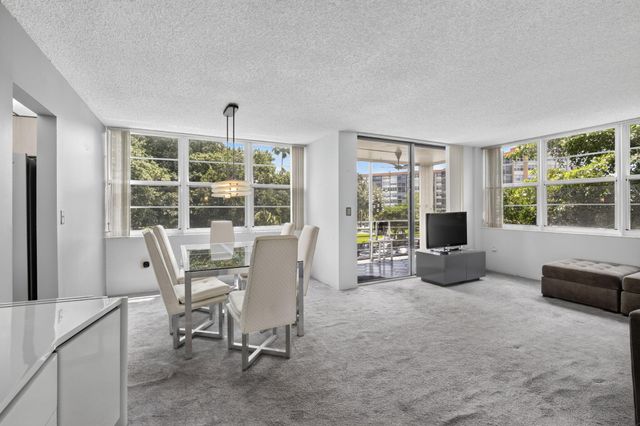 1400 Saint Charles Place 313, Pembroke Pines, FL 33026