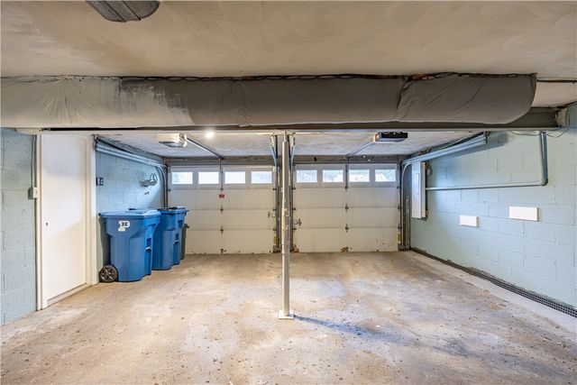 344 Springwood Dr, Penn Hills, PA 15147