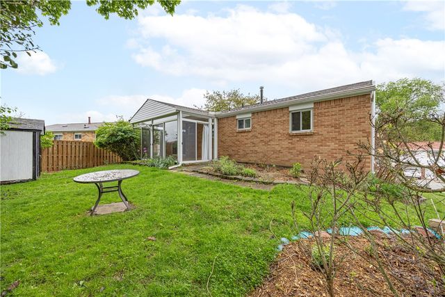 344 Springwood Dr, Penn Hills, PA 15147
