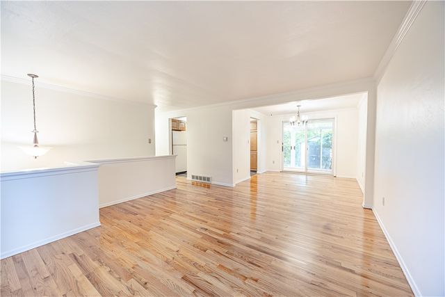 344 Springwood Dr, Penn Hills, PA 15147