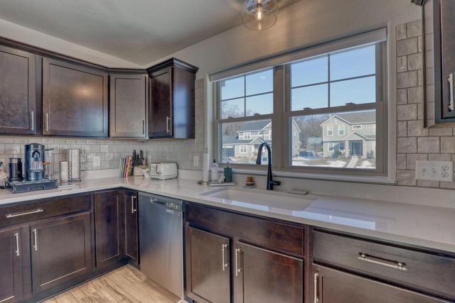 1721 Arthurs PASS, Oconomowoc, WI 53066