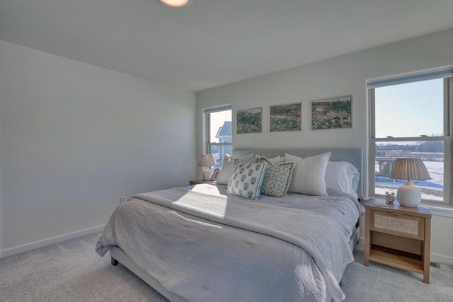 1721 Arthurs PASS, Oconomowoc, WI 53066