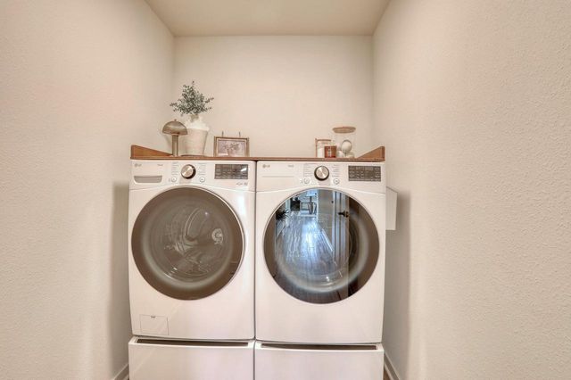 1721 Arthurs PASS, Oconomowoc, WI 53066