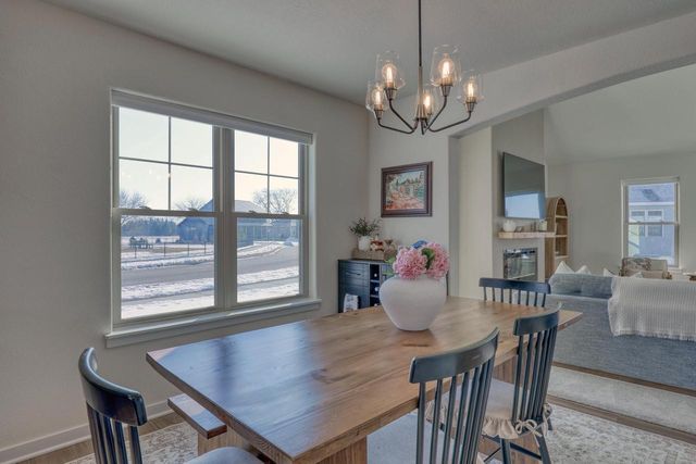 1721 Arthurs PASS, Oconomowoc, WI 53066