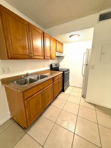 2058 NW 43RD Terrace 1, Lauderhill, FL 33313