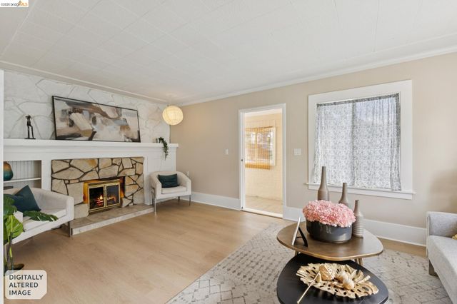 1983 38Th Ave, Oakland, CA 94601