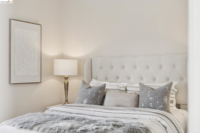 1983 38Th Ave, Oakland, CA 94601