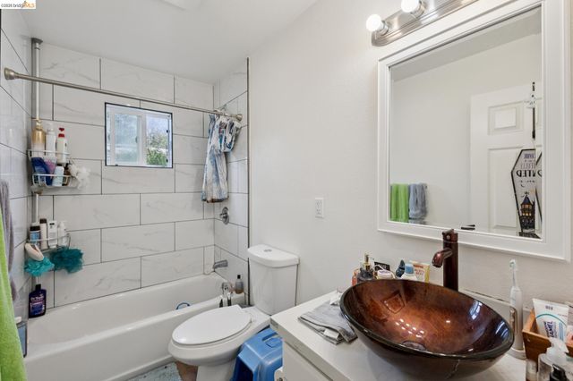 1983 38Th Ave, Oakland, CA 94601