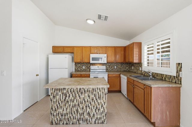8508 W HAZELWOOD Street, Phoenix, AZ 85037