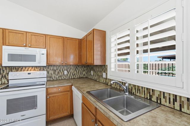 8508 W HAZELWOOD Street, Phoenix, AZ 85037