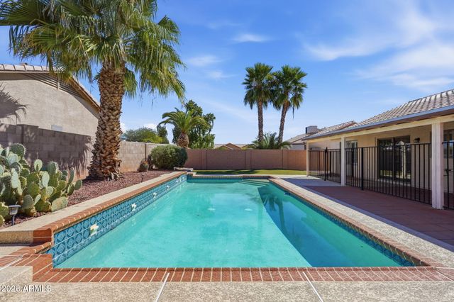8508 W HAZELWOOD Street, Phoenix, AZ 85037