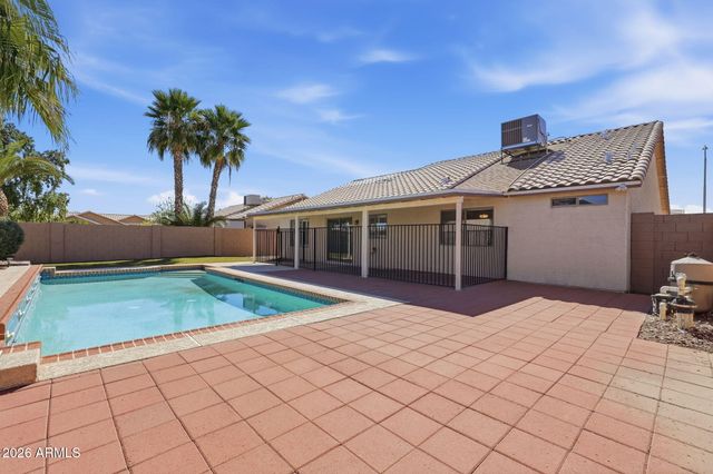 8508 W HAZELWOOD Street, Phoenix, AZ 85037