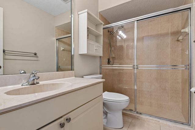 118 Fernwood Crescent, Royal Palm Beach, FL 33411