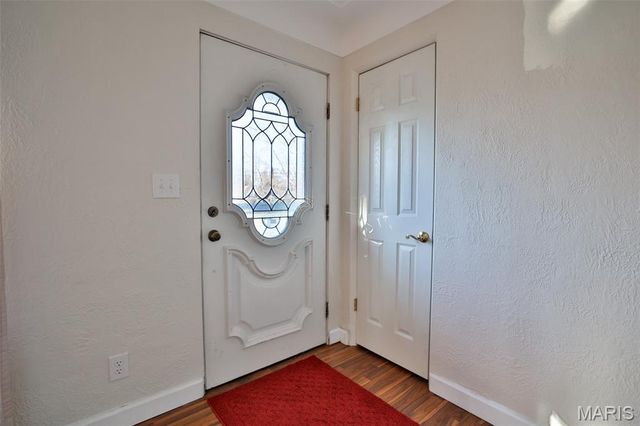 21 Midway Avenue, Cottage Hills, IL 62018