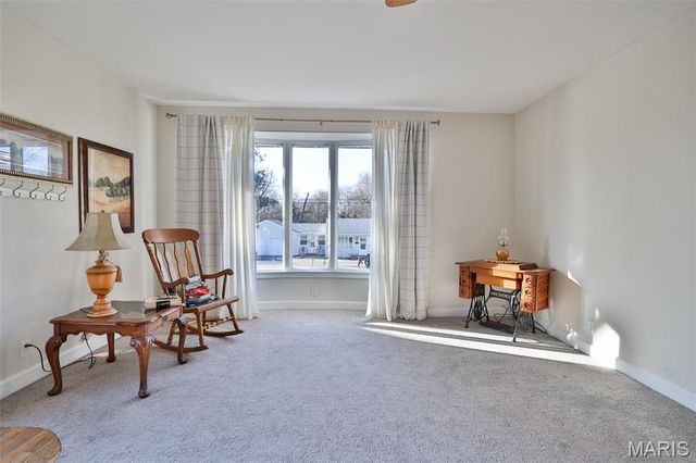 21 Midway Avenue, Cottage Hills, IL 62018