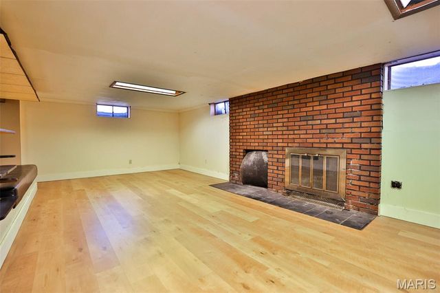 21 Midway Avenue, Cottage Hills, IL 62018