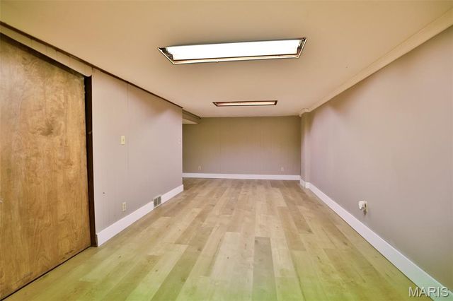 21 Midway Avenue, Cottage Hills, IL 62018