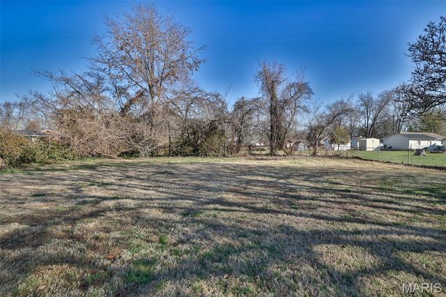 21 Midway Avenue, Cottage Hills, IL 62018