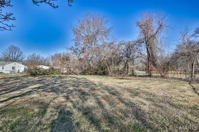 21 Midway Avenue, Cottage Hills, IL 62018