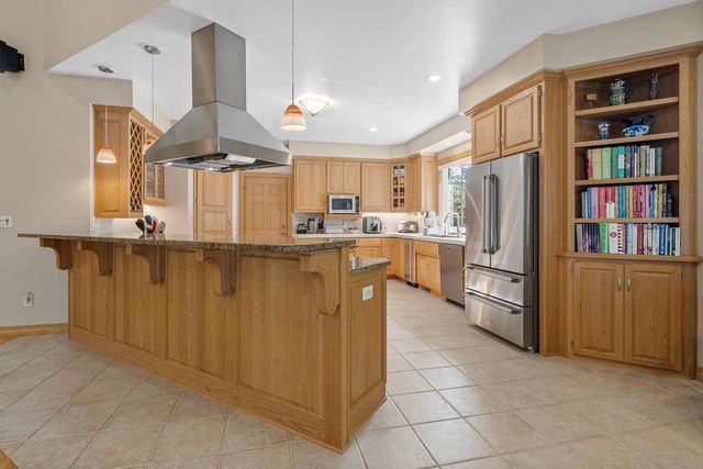 1184 PLEASANT VALLEY DRIVE, Oneida, WI 54155