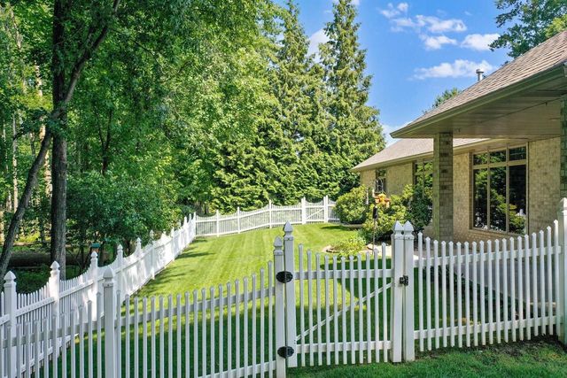 1184 PLEASANT VALLEY DRIVE, Oneida, WI 54155